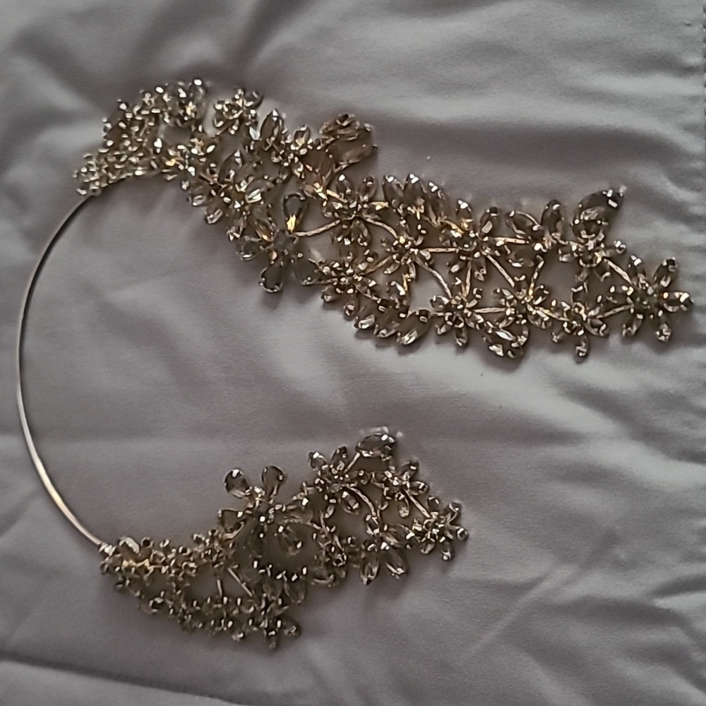 chocker necklace